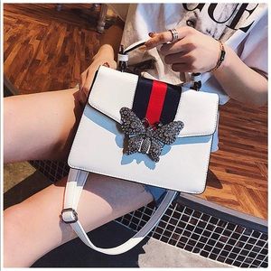 🦋 Fashion 🦋Crossbody with Diamond Butterfly